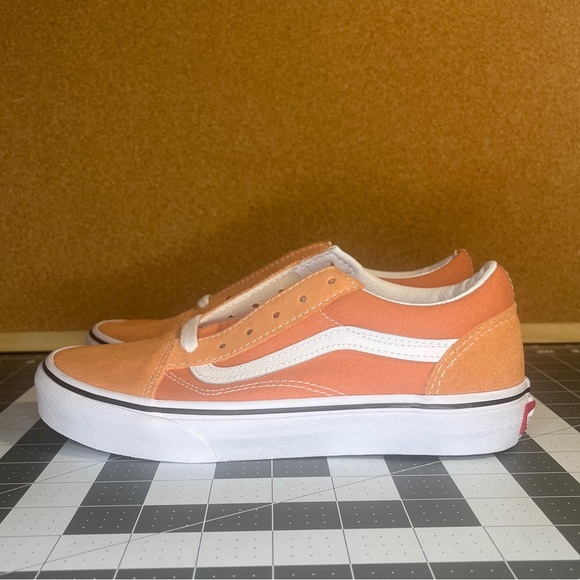 Vans
Old skool
Brand new
NWOT - Picture 2 of 8